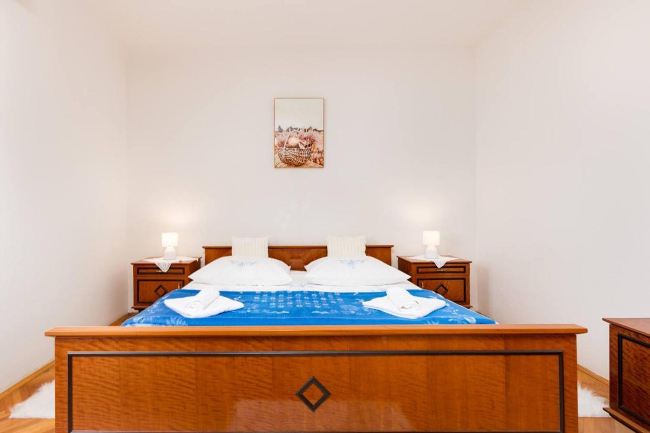 Apartman Tena Punat Exterior photo