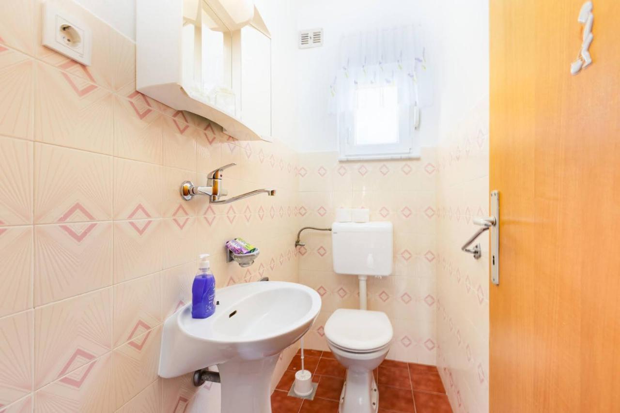 Apartman Tena Punat Exterior photo